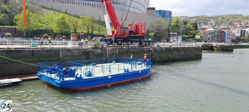 Gran cantidad de embarcaciones acompañarán a la gabarra en la Ría este jueves.