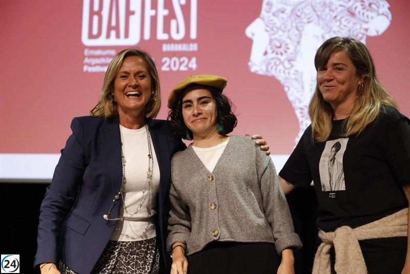 Fernanda del Barrio gana la Txapela Amarilla en el IX Baffest Barakaldo con su obra