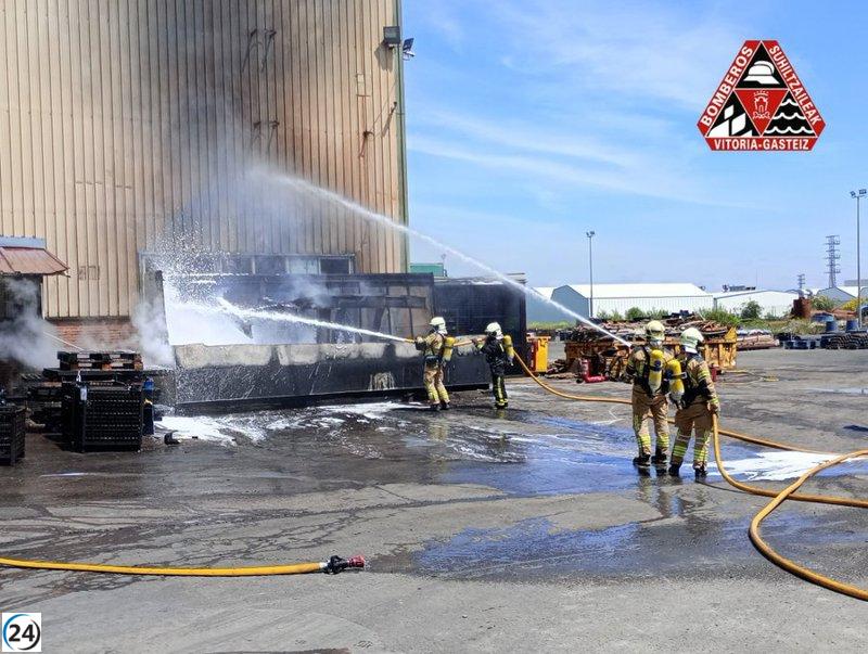 Bomberos de Vitoria-Gasteiz levantan huelga tras novedades en Valencia