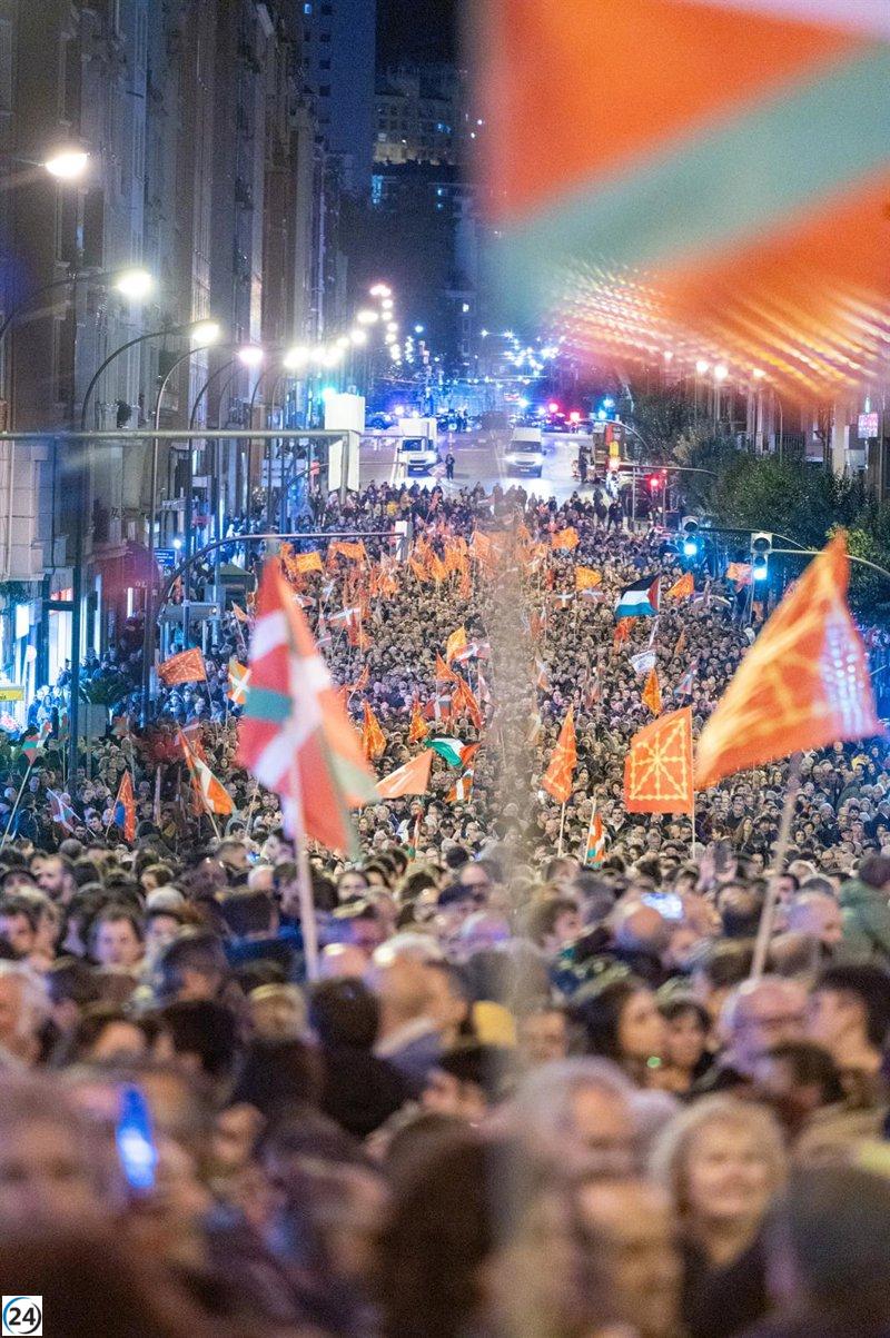 EH Bildu afirma que el reconocimiento de Euskal Herria como nación es el primer paso hacia un nuevo estatus.