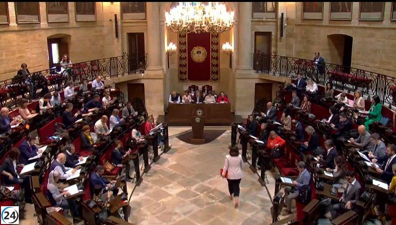 Bizkaia aprueba el presupuesto de 2025 con apoyo del PNV y PSE, mientras EH Bildu opta por la abstención tras un acuerdo.