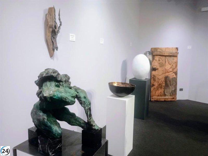 Juntas de Bizkaia presenta en Bilbao una exposición que destaca la escultura contemporánea vasca con 20 artistas.