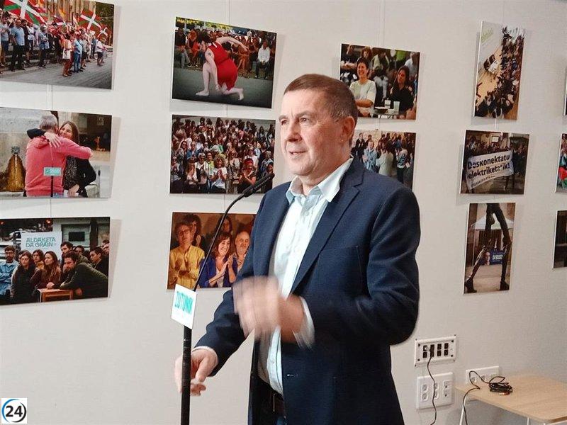 Otegi critica la revisión fiscal del PNV y PSE, considerándola un mero