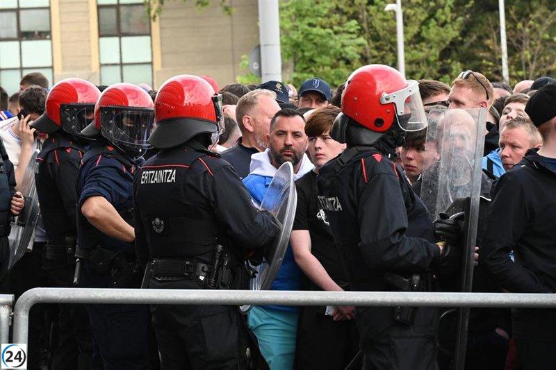 Seis arrestos en Bilbao tras los disturbios post-partido entre Athletic Club y Rangers.
