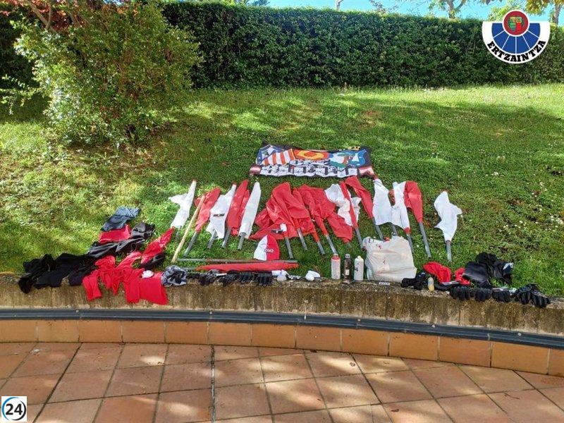 Devuelven a Madrid a 118 ultras del Atlético por actos violentos en Vitoria.