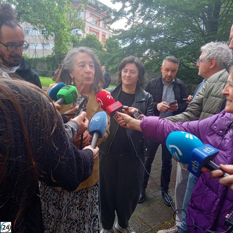 Garmendia reprocha a Pradales su enfoque sobre la migración y denuncia el giro del PNV hacia la derecha de PP y Vox.