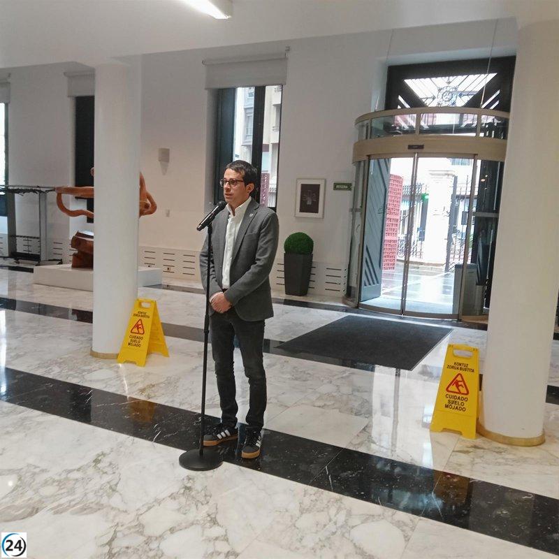 Otxandiano critica a PNV y PSE por su
