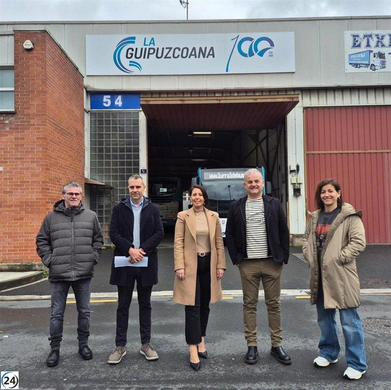 La Guipuzcoana recibe el premio Guztiok Mugituz por su dedicación a la movilidad ecológica.