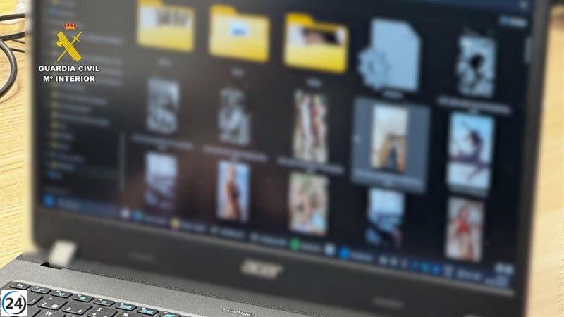 Detienen a dos por compartir imágenes sexuales de 27 jóvenes, incluyendo a una de Bizkaia y otra de Gipuzkoa.