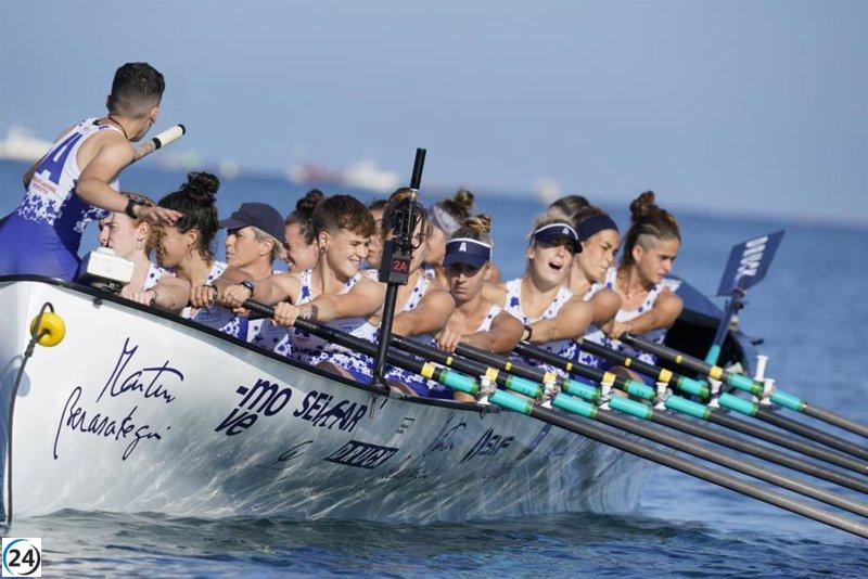 El lunes, Adegi galardonará a la primera trainera de Gipuzkoa en las regatas de La Concha con su X Premio Nueva Cultura.