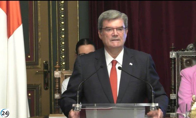 Aburto llama a una colaboración auténtica y rechaza influencias externas en el debate municipal.