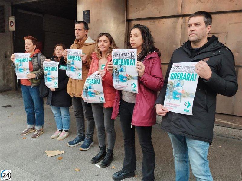 ELA convoca a 120,000 maestros de colegios concertados a unirse este martes a una huelga por el cumplimiento de acuerdos.