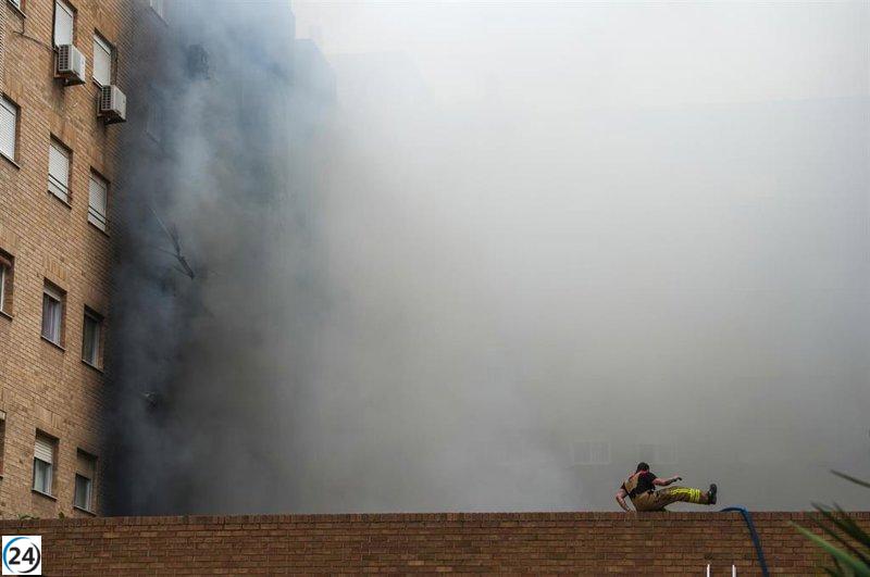 Bizkaia equipará más de 2.450 viviendas de mayores y colectivos vulnerables en Bustuarialdea con detectores de humo.