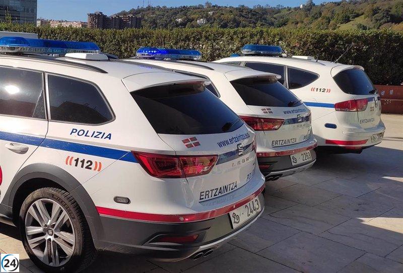 Investigados en Hondarribia por portar una ikurriña con el lema 'Gora ETA Militarra'