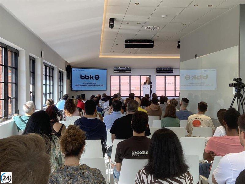 BBK y Lanbide, juntos formando a 60 desempleados en cursos intensivos de analítica de datos y ciberseguridad.