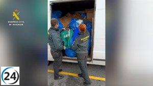 La Guardia Civil arresta a individuo en Álava y abre investigación a otro por falsificación de prendas valoradas en más de 175.000 euros.