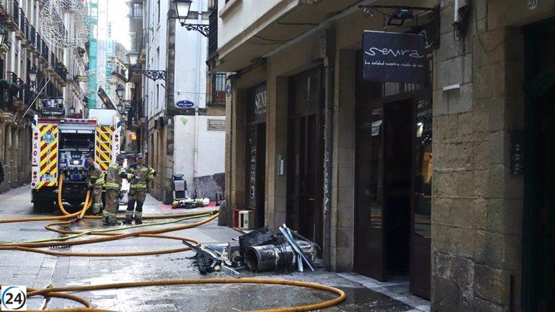 Expertos municipales aún evalúan los destrozos provocados por un incendio en una edificación de San Sebastián el 31 de Agosto.