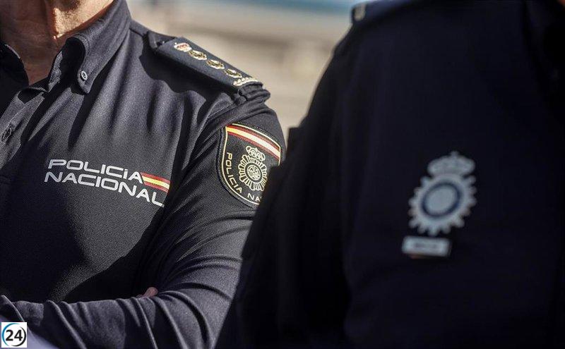 Apresados cinco individuos en España y Países Bajos ligados al decomiso de 2.300 kg de cocaína en Bizkaia y Cádiz.