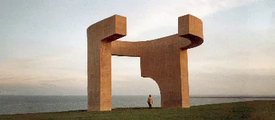 El arte del hierro en el País Vasco: conoce la obra de Chillida