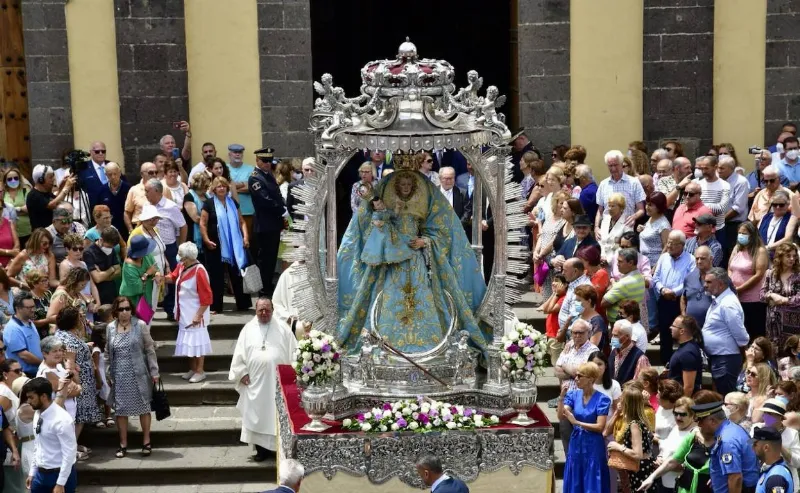 La procesión de la Virgen de la Guía en San Sebastián